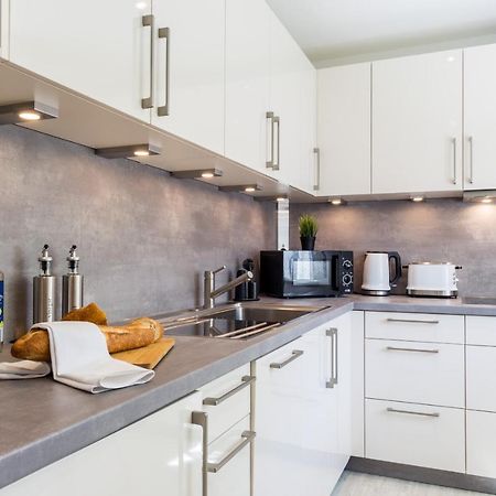 Apartment Eastside Mit 3 Zimmern Fuer Bis Zu 5 Personen Mit Balkon FDH Exterior foto