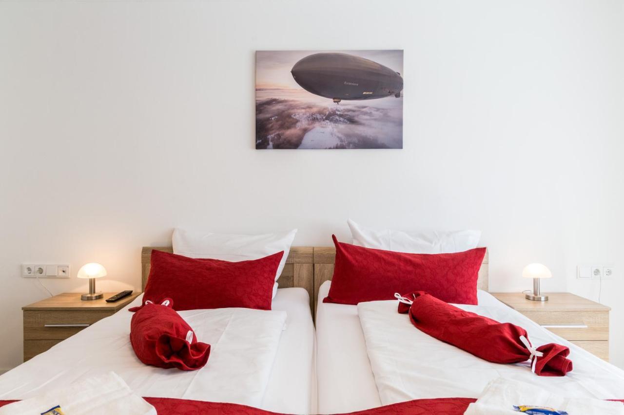 Apartment Eastside Mit 3 Zimmern Fuer Bis Zu 5 Personen Mit Balkon FDH Exterior foto