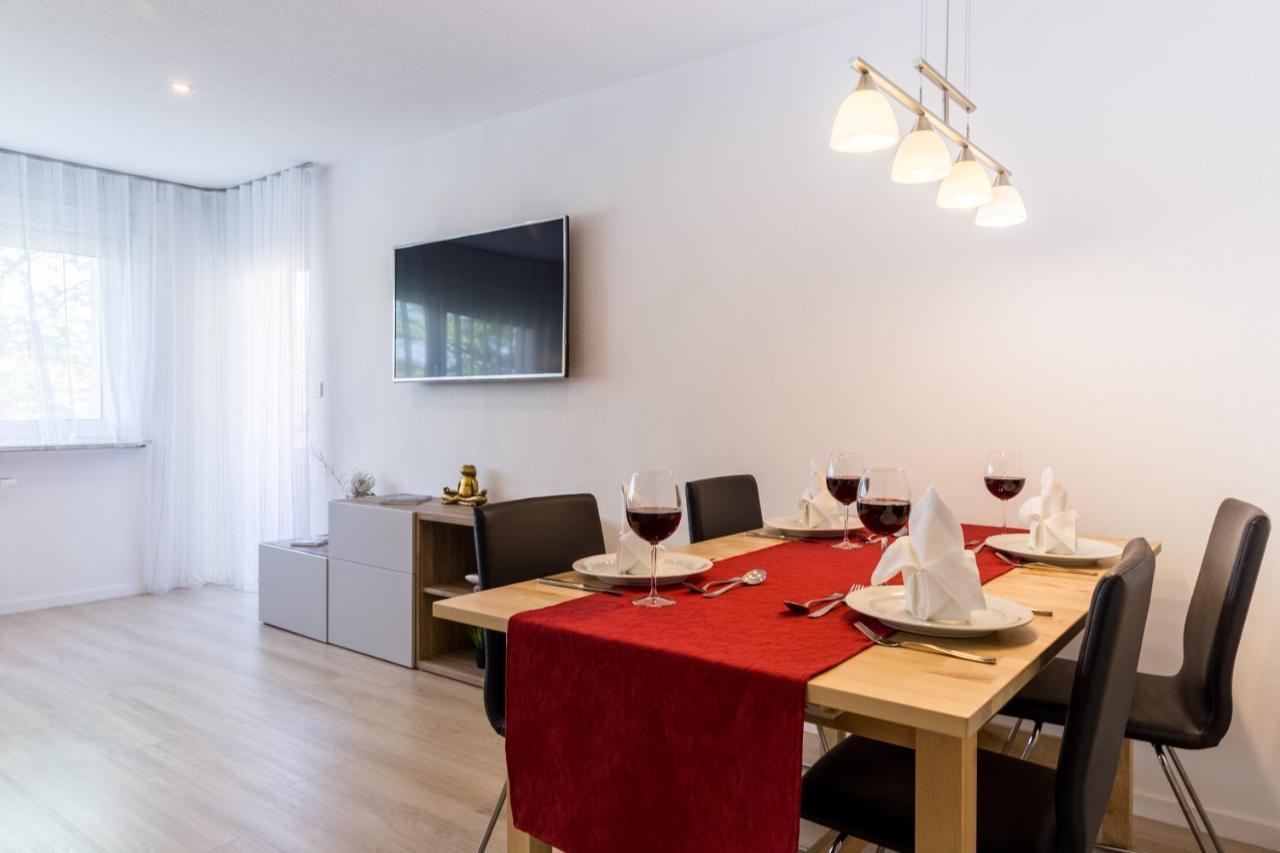 Apartment Eastside Mit 3 Zimmern Fuer Bis Zu 5 Personen Mit Balkon FDH Exterior foto